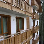Aparthotel Nevada 3*