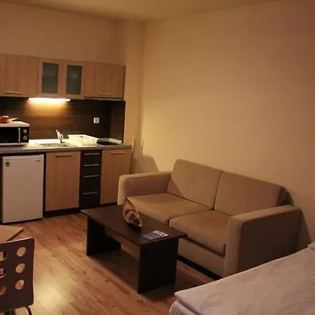 Nevada Apartahotel 4*